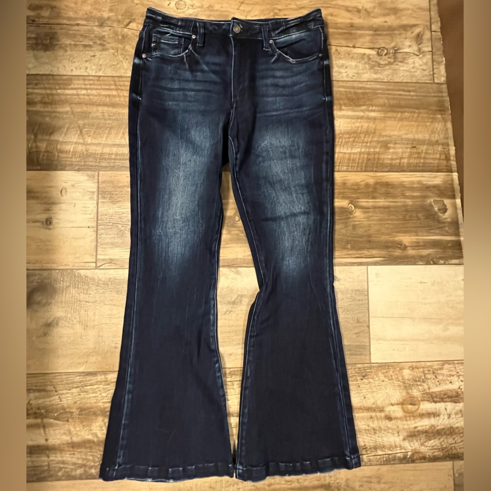 KanCan flare denim size 31 jeans
